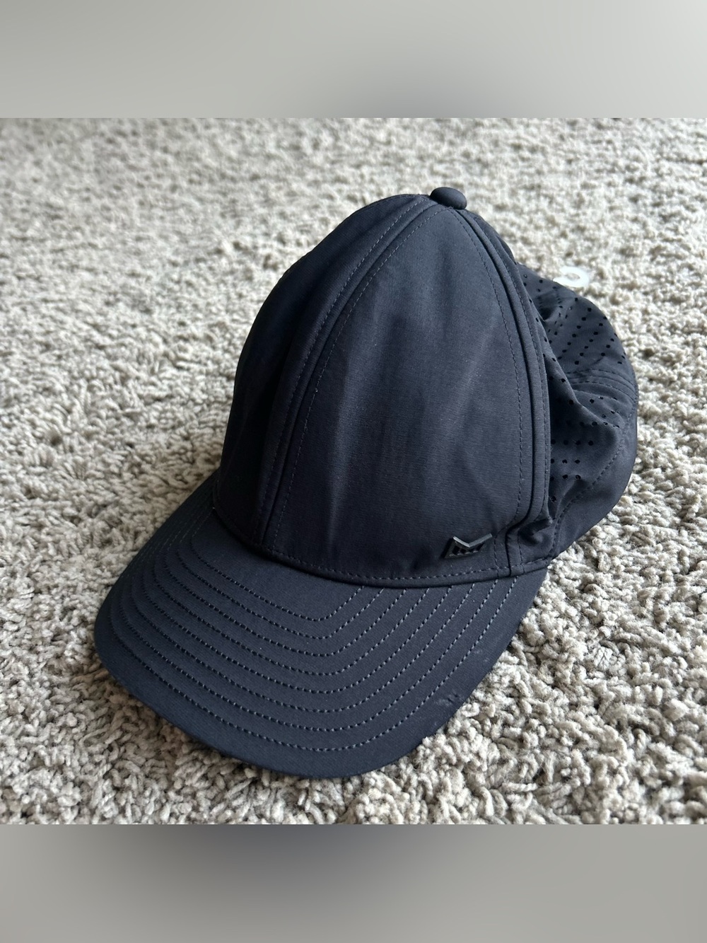 Melin MFLX Hydro Performance Cap Men Black Medium 58cm Fitted Coronado Panel Hat